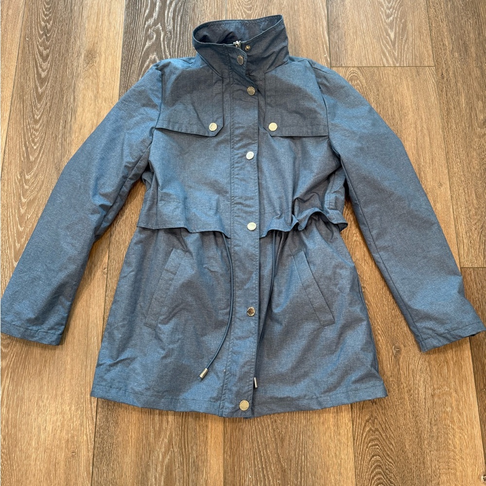 Kenneth Cole Blue rain Jacket with cinch Waist and Stand-up Collar dnr